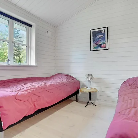 3 Bedroom Cozy In Holiday home